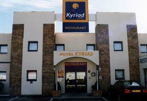 Kyriad 2*