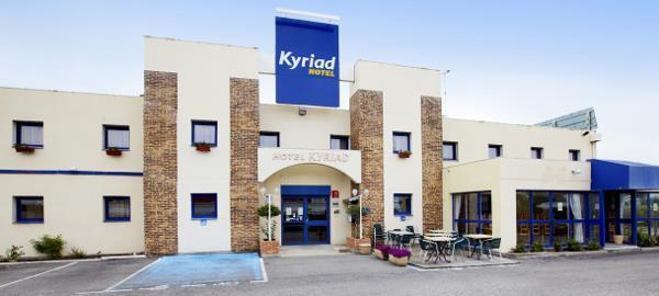 Kyriad 2* Arles